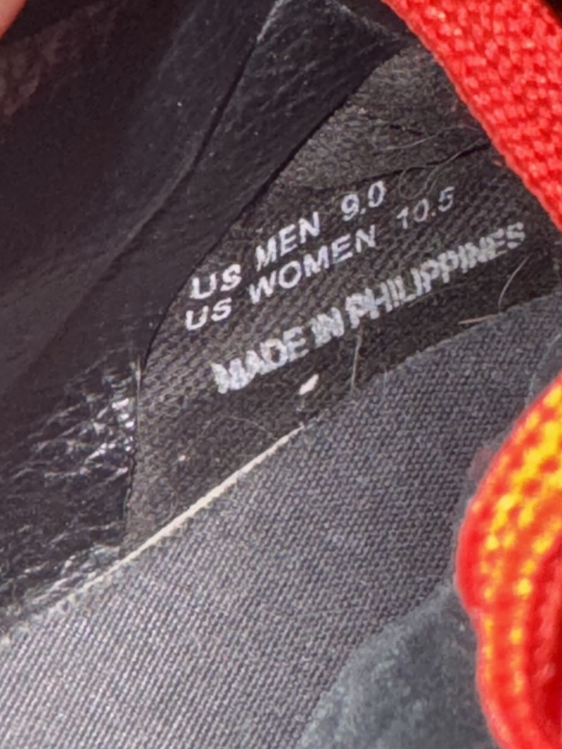 Vans Sk8-hi X Iron Maiden "The Trooper" Rare size US 9 skate shoes - Image 11