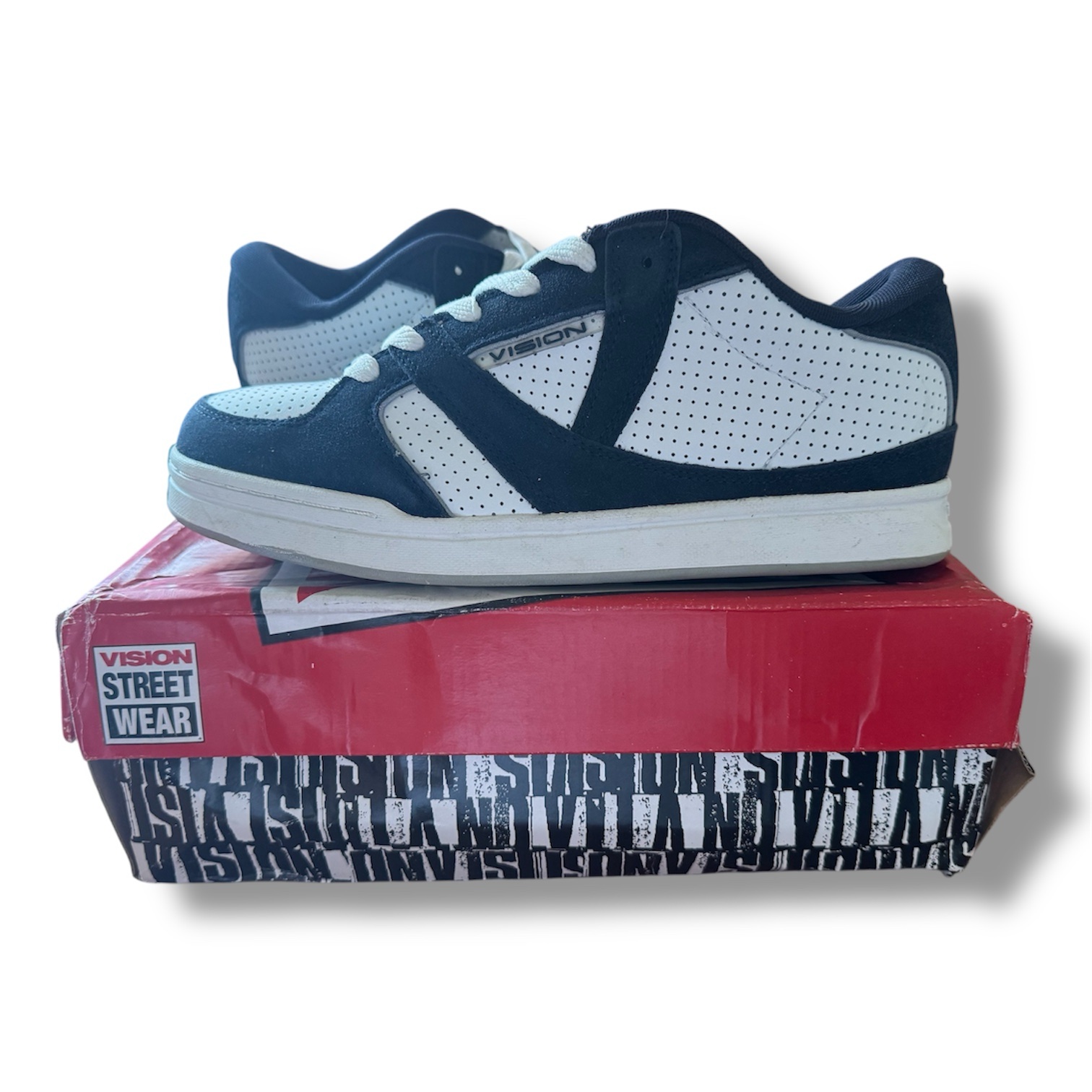 Y2K Vision Street Wear Skate Shoes Size 9 - Image 2