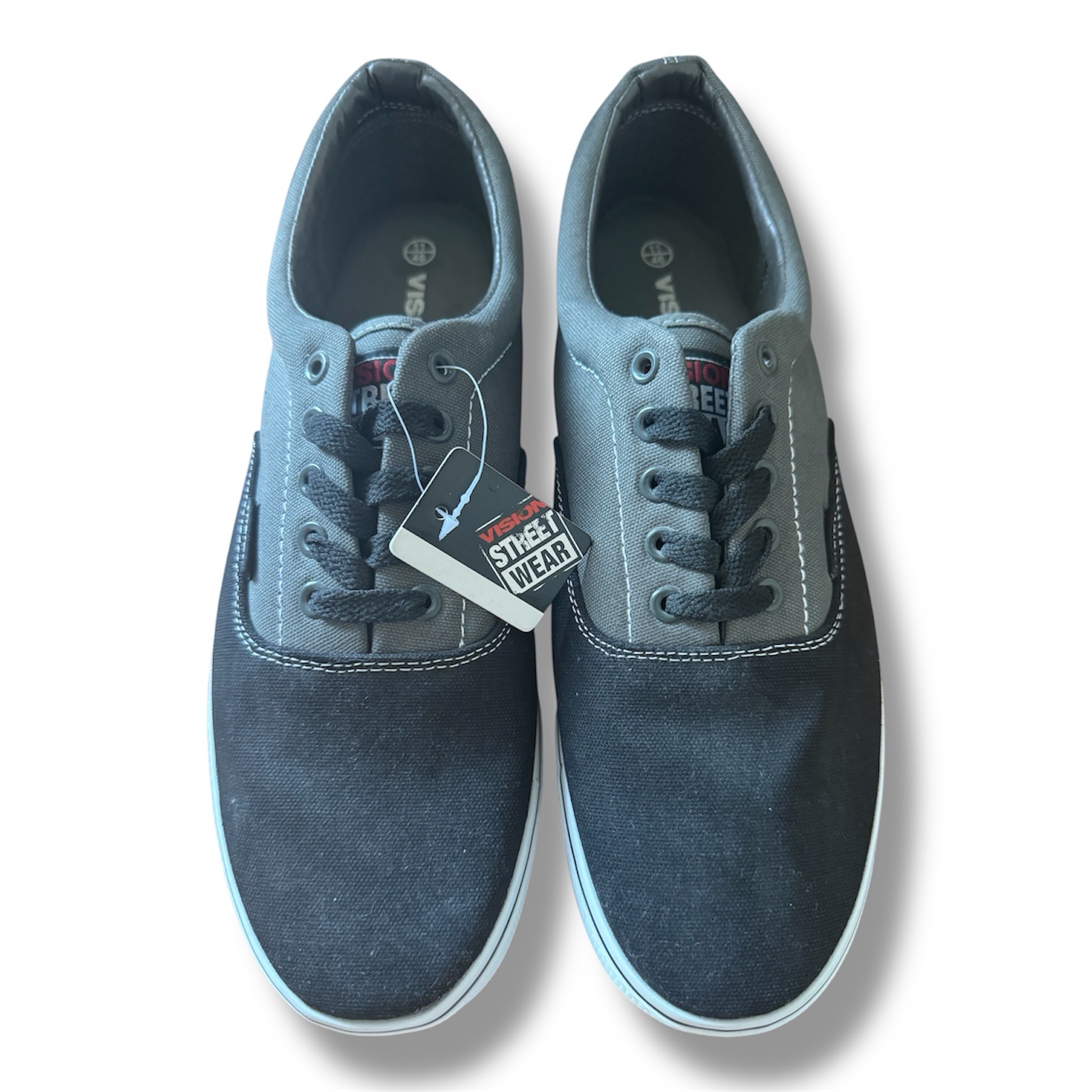 Vision Street Wear Skate Shoes Size 12 US New With Tags gum sole