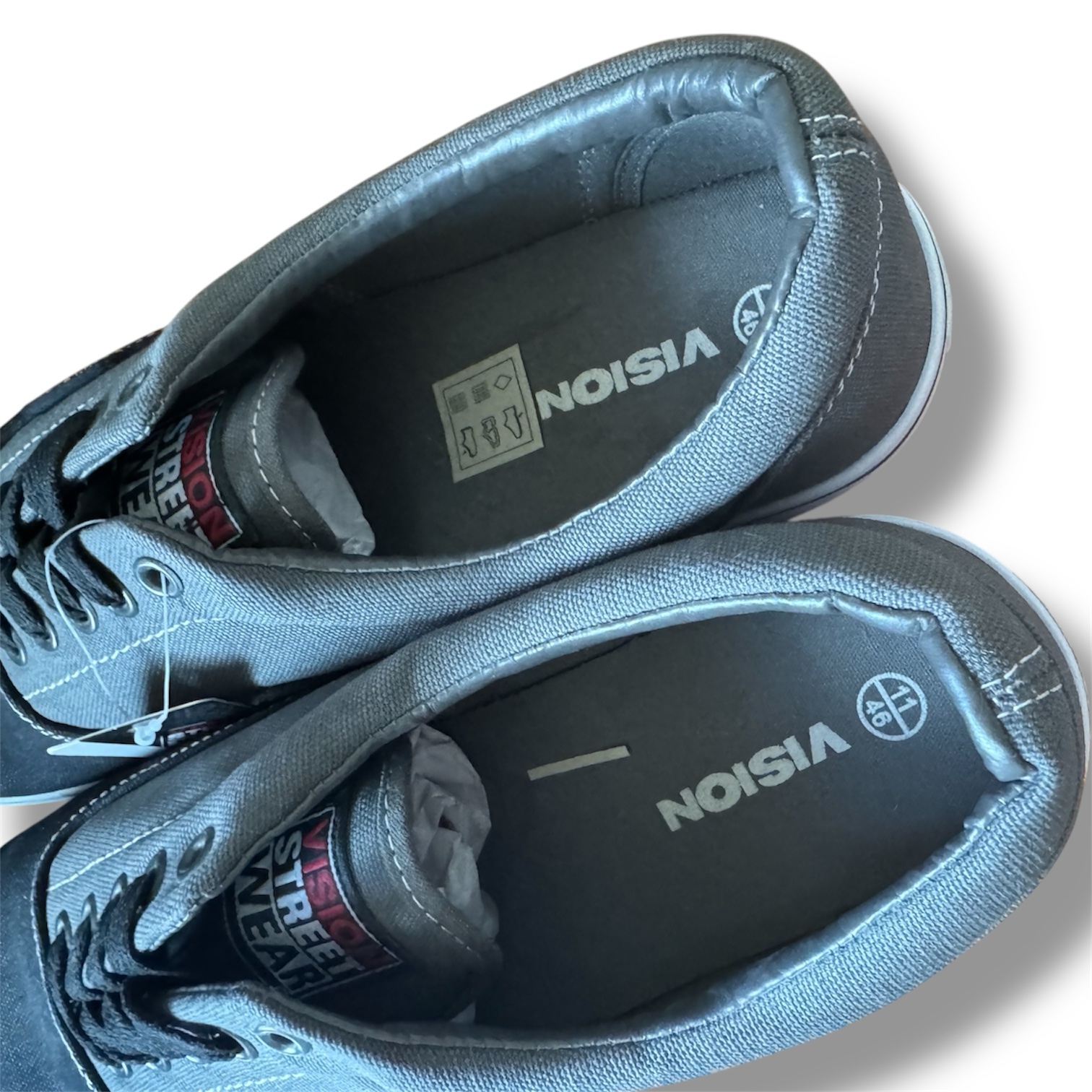 Vision Street Wear Skate Shoes Size 12 US New With Tags gum sole - Image 4