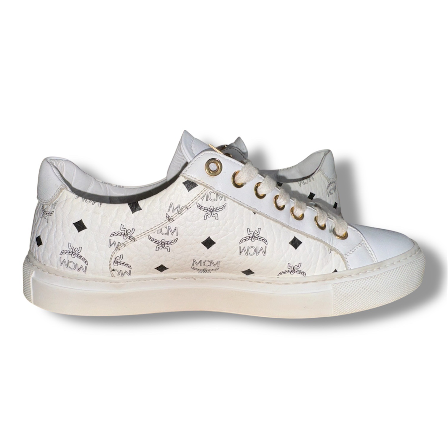 Size 39 MCM Sneakers White Visetos Low Top (Women's US 9, Men's US 7) - Image 4