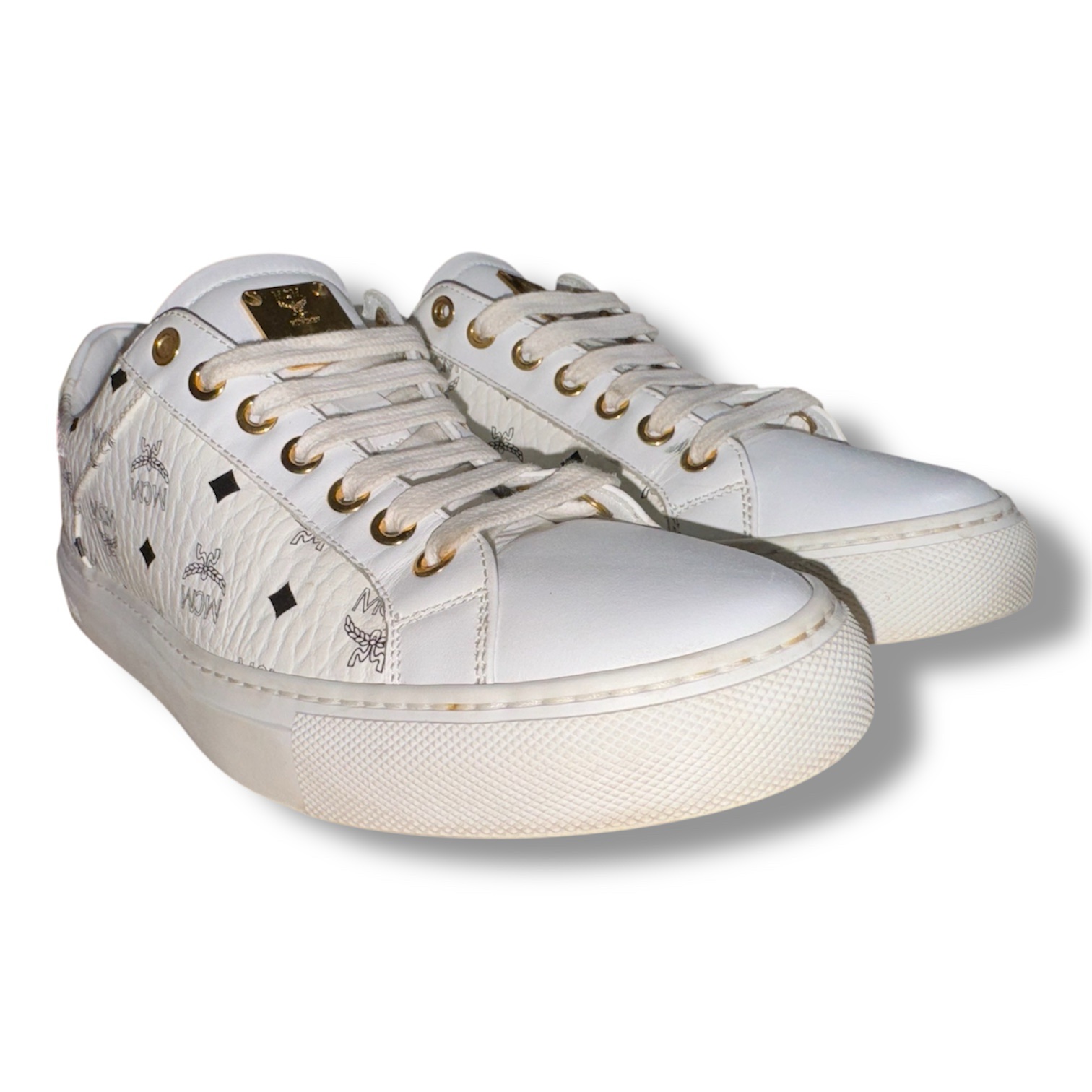 Size 39 MCM Sneakers White Visetos Low Top (Women's US 9, Men's US 7) - Image 7